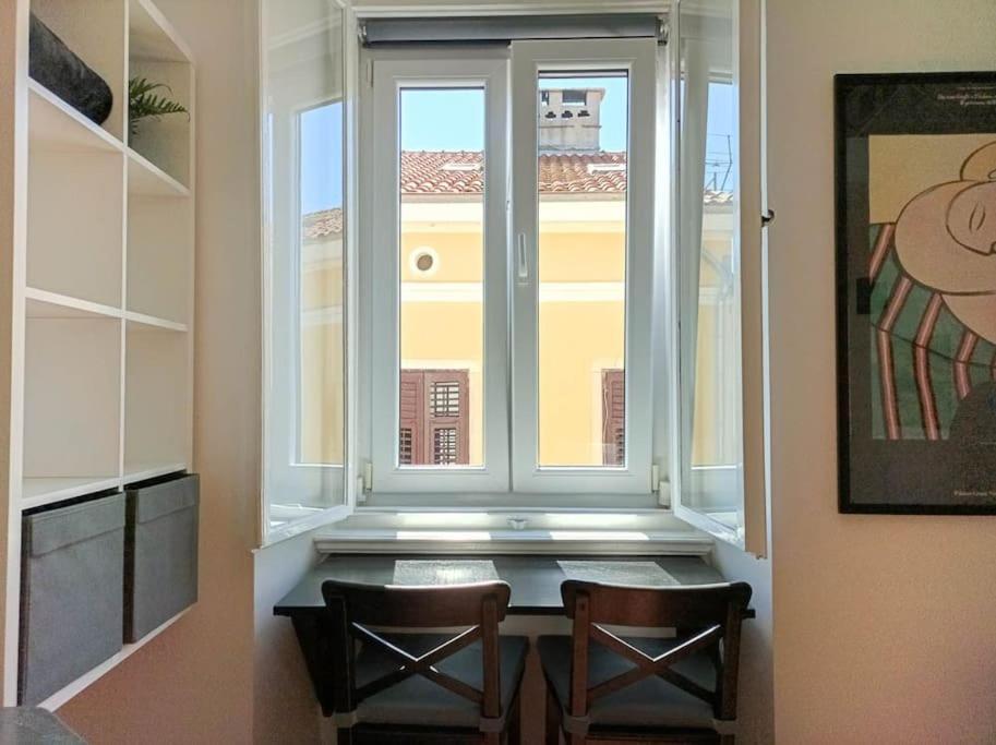 Loft Bed With Free Parking, 2 Bikes! Self Check In, Wi-fi, Ac * Pula